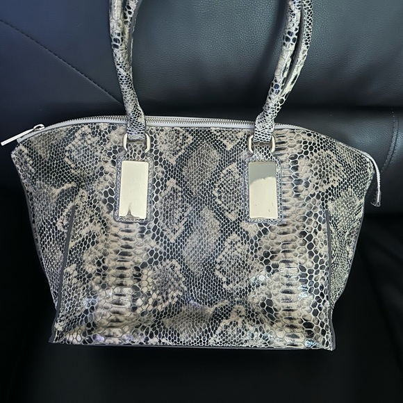 Danier Leather Embossed Snake Purse. - Picture 2 of 8